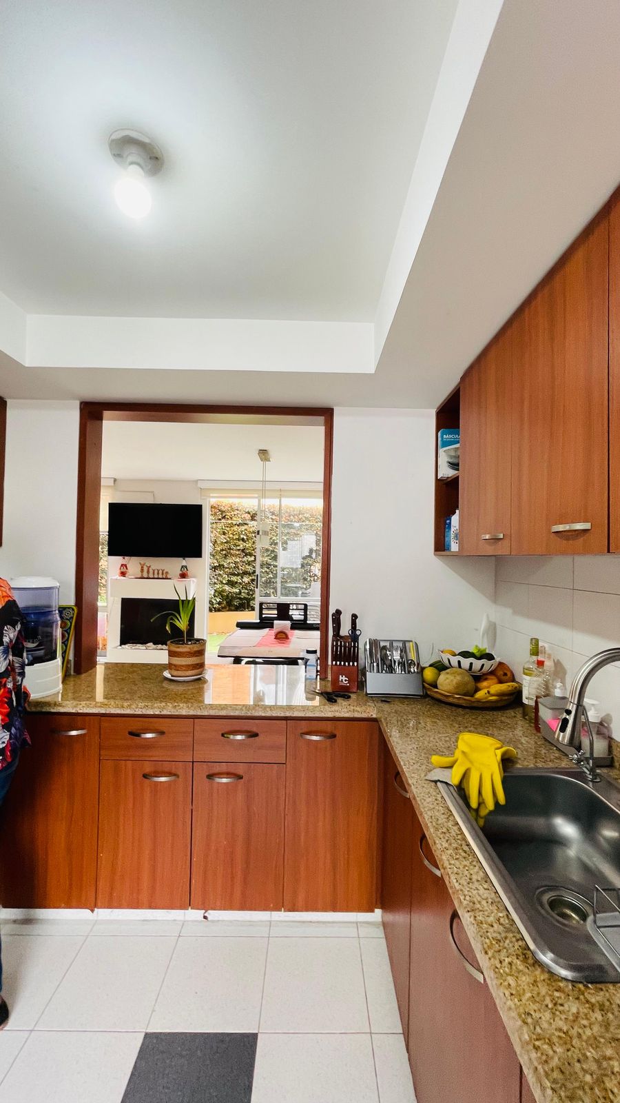 Cocina de la Casa Huertas de Cajicá antes de la remodelación, otra perspectiva